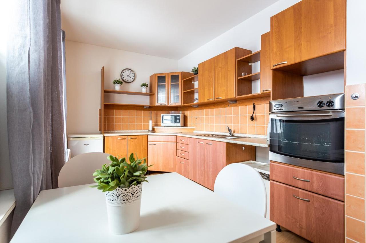 Bozi Dar 95 Apartment Ngoại thất bức ảnh